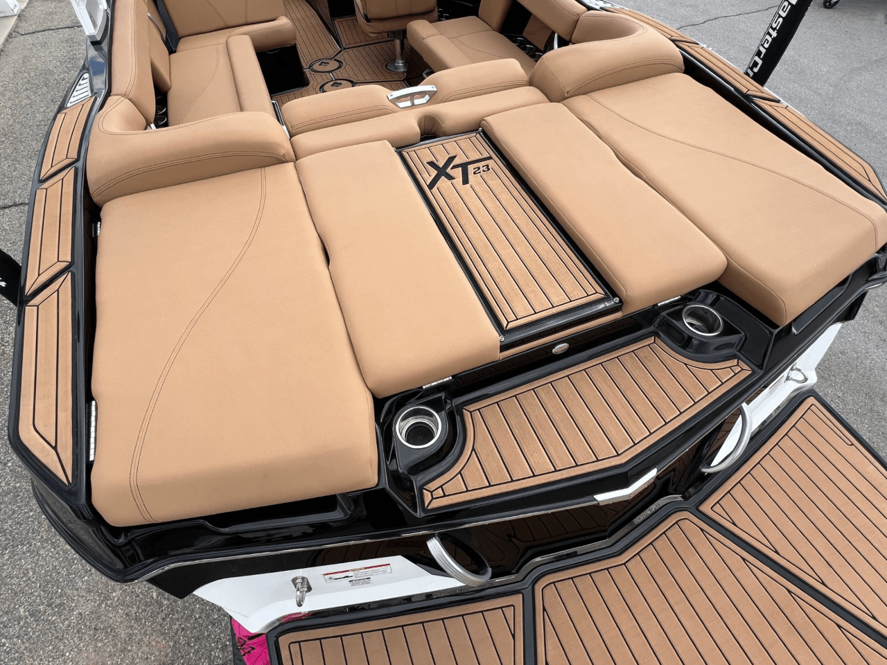 2021 MasterCraft XT23