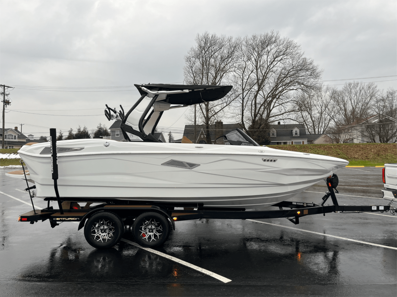 boat.Title