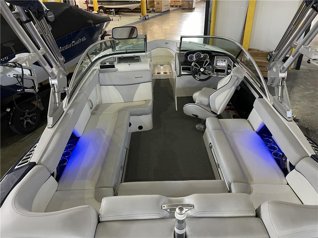 2020 Mastercraft XT-23SS **Includes Trailer** 167 Hours!