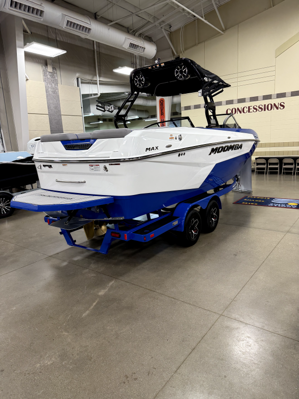 2025 Moomba Max