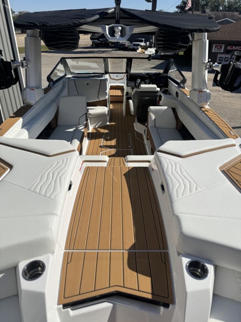 2025 Nautique Super Air Nautique G25
