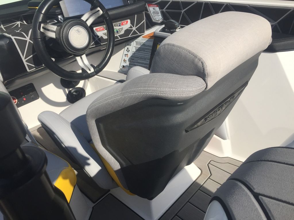 2022 Nautique 200 Icon