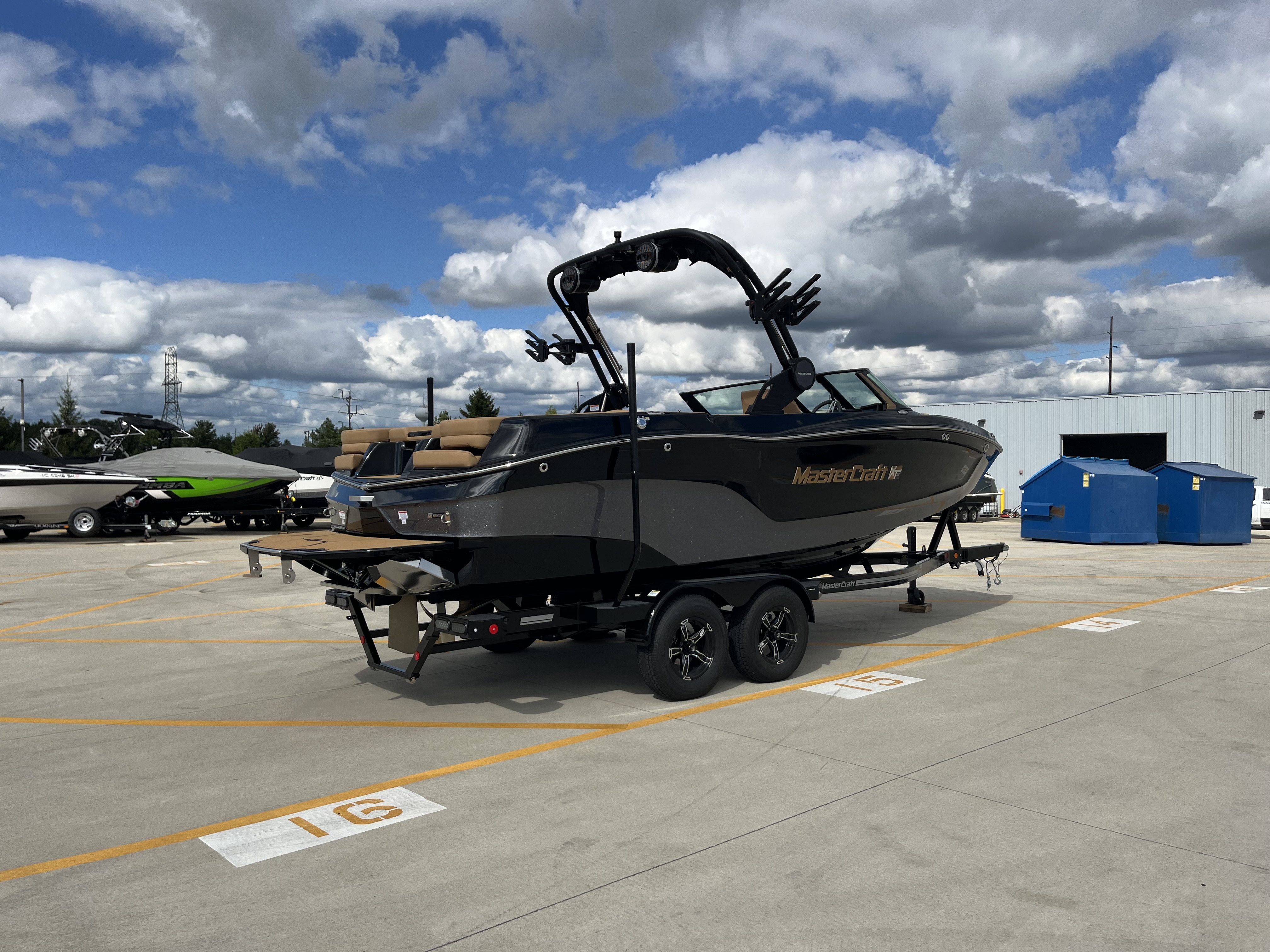 2025 MasterCraft XT22