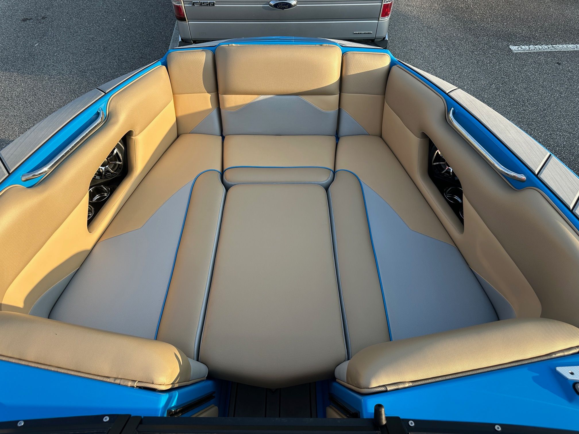 2022 Moomba Mojo - 6,300lbs Ballast - Upgraded
