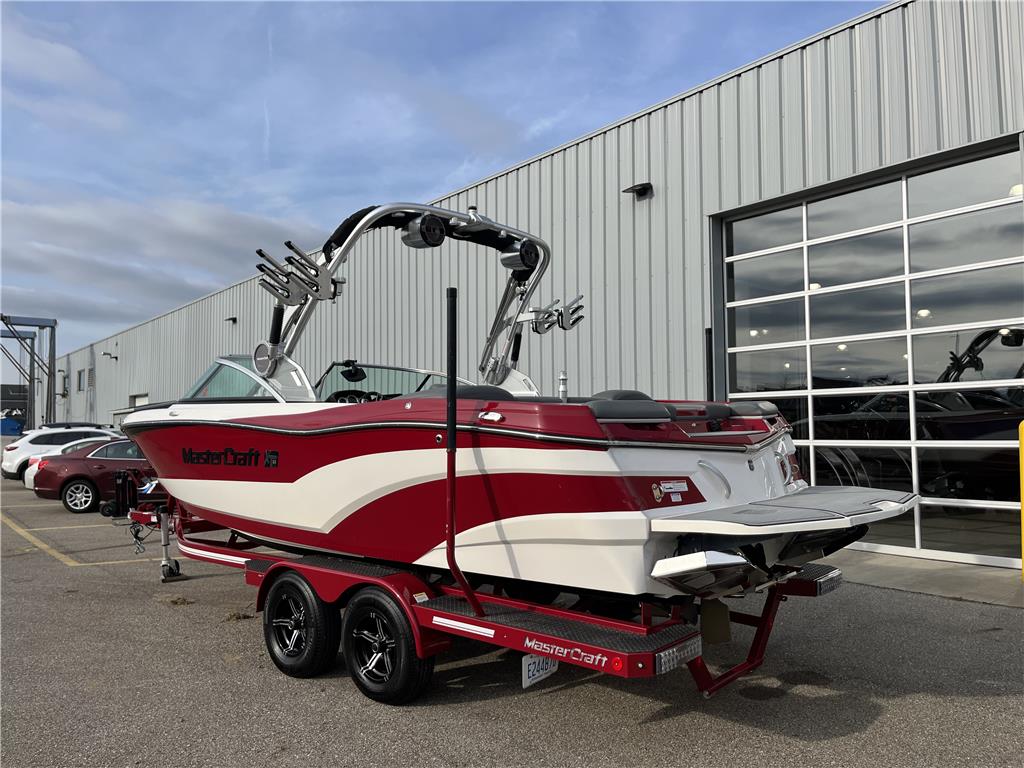 2020 MasterCraft XT23