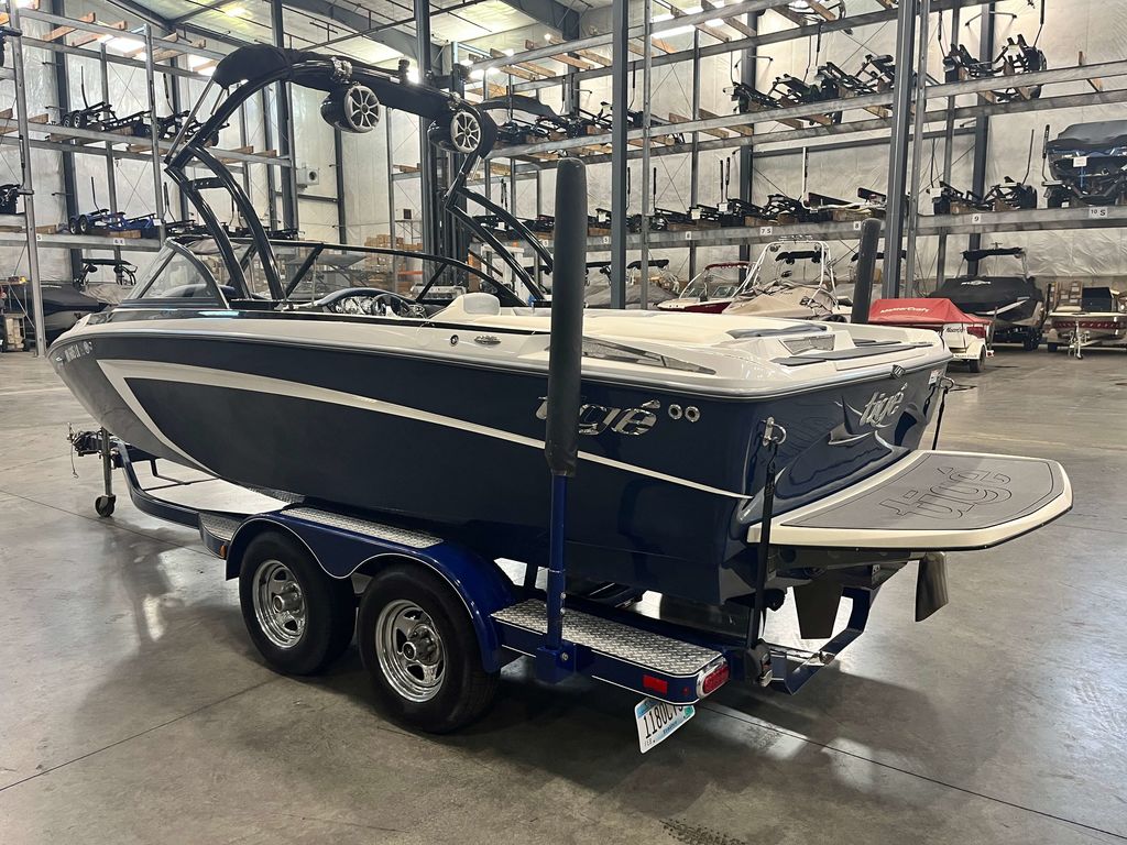 2012 Tige R20