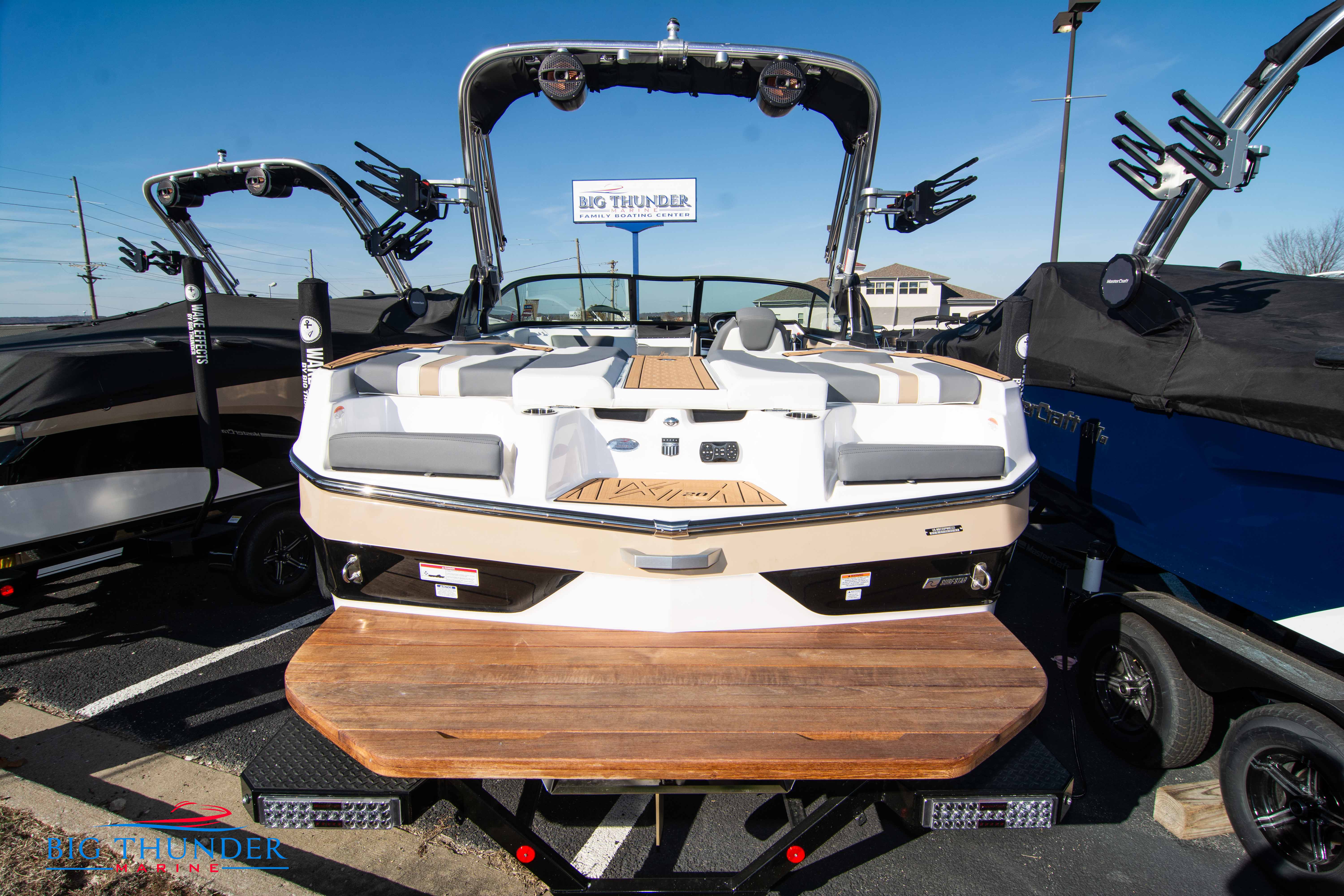 2023 Mastercraft XT20