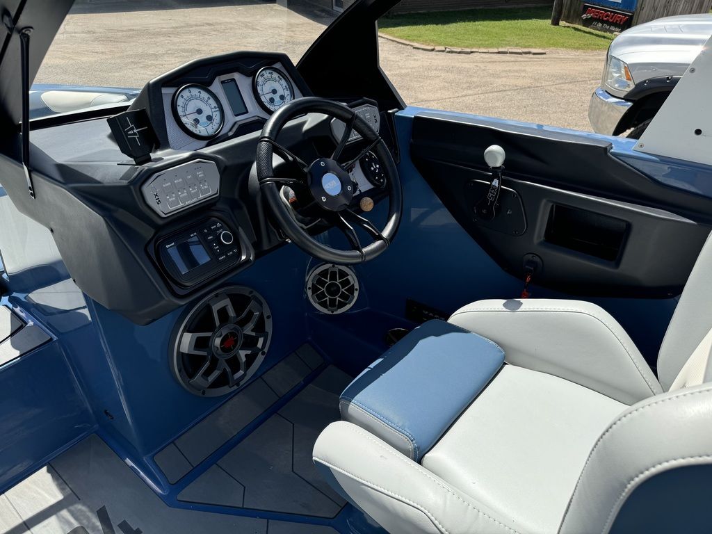 2021 Axis Wake Research A24 Icon