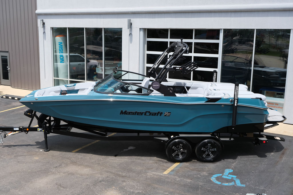 2025 MasterCraft XT24 Icon