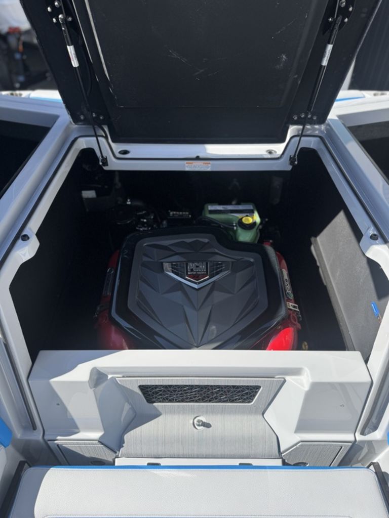 2025 Nautique Super Air Nautique G23