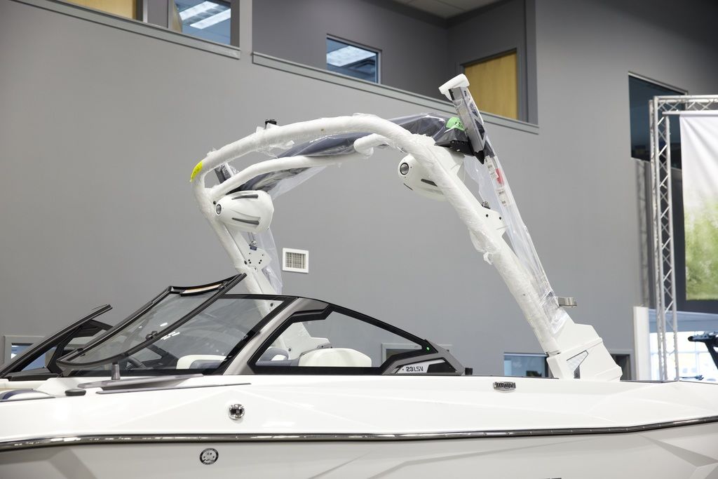 2025 Malibu Boats 23 LSV