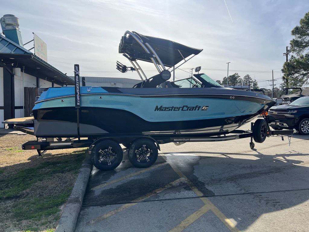 2024 MasterCraft XT23