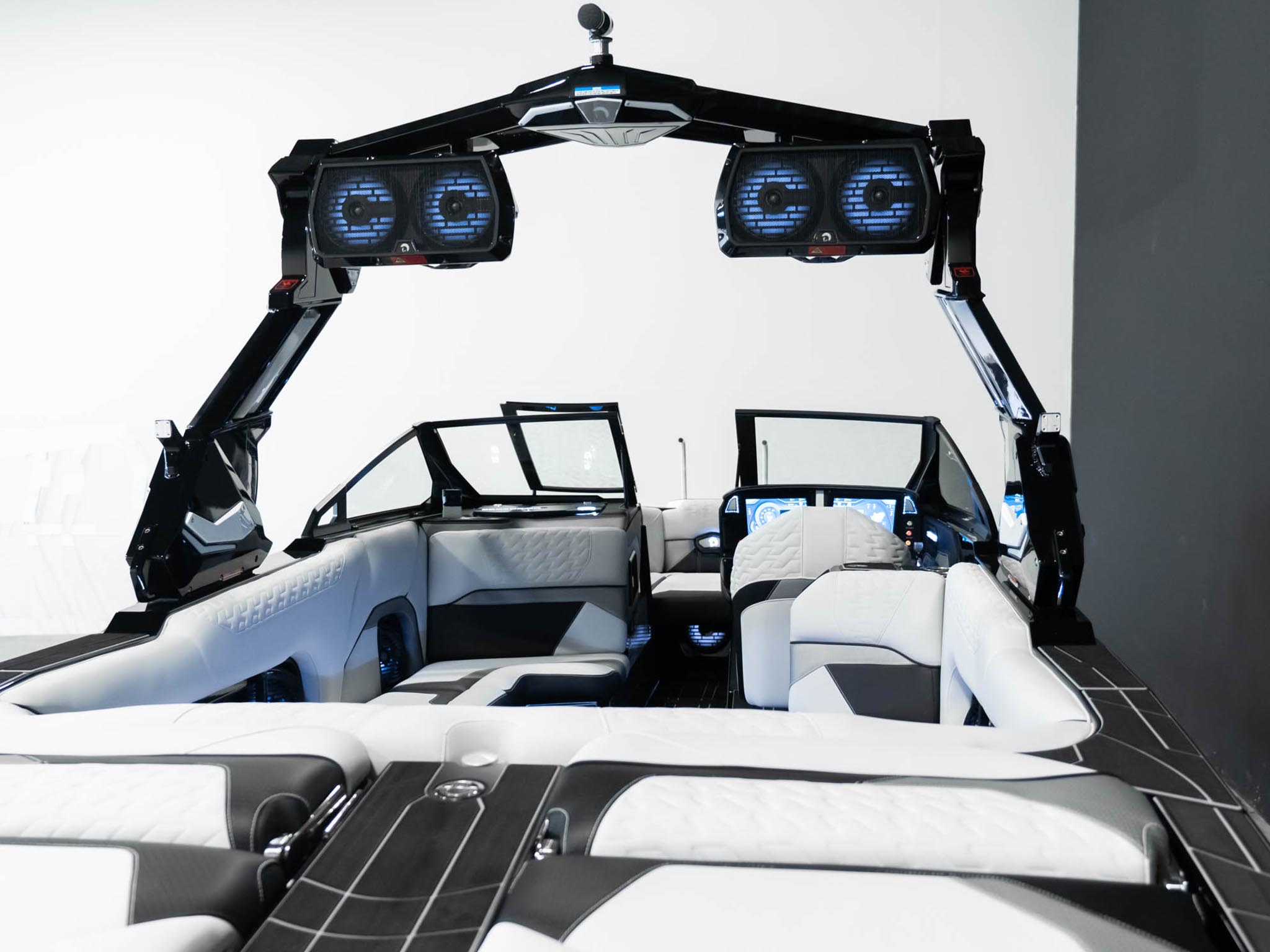 2025 Centurion Ri245 – Black / White Icon