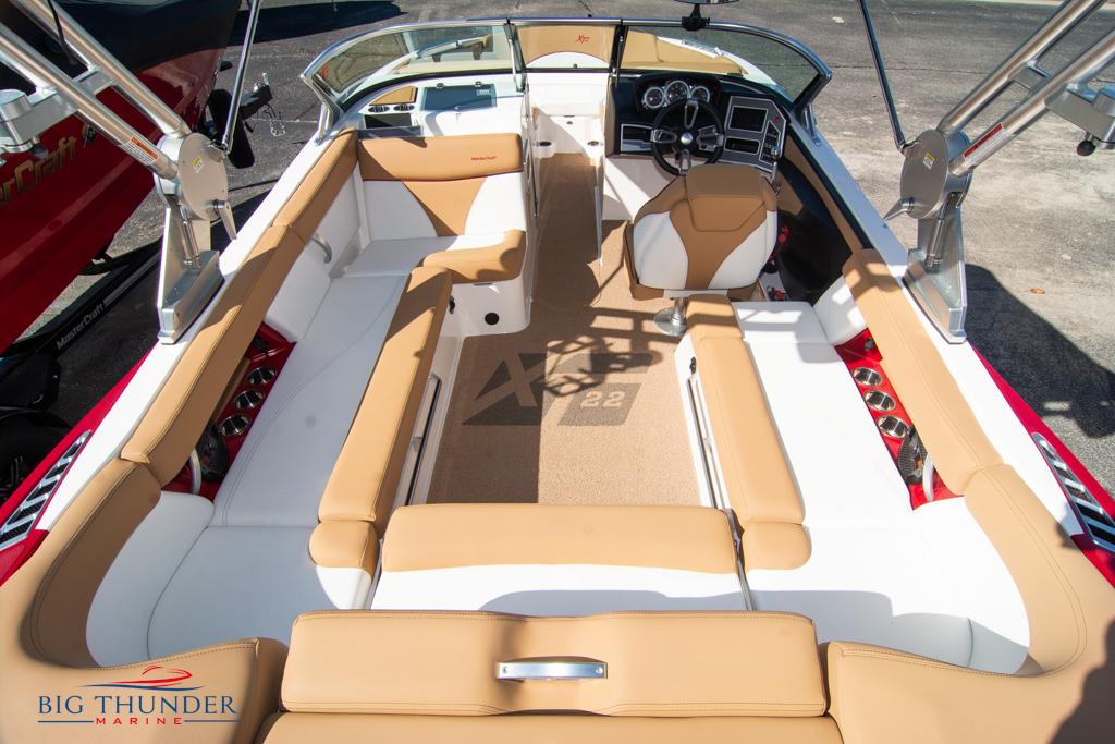 2021 Mastercraft XT22