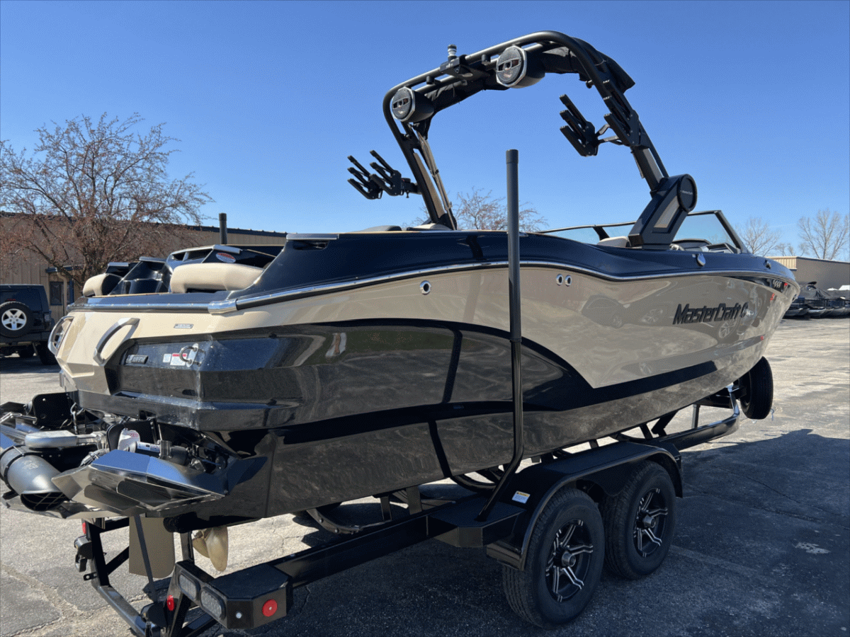 2024 MasterCraft X24 | 209100