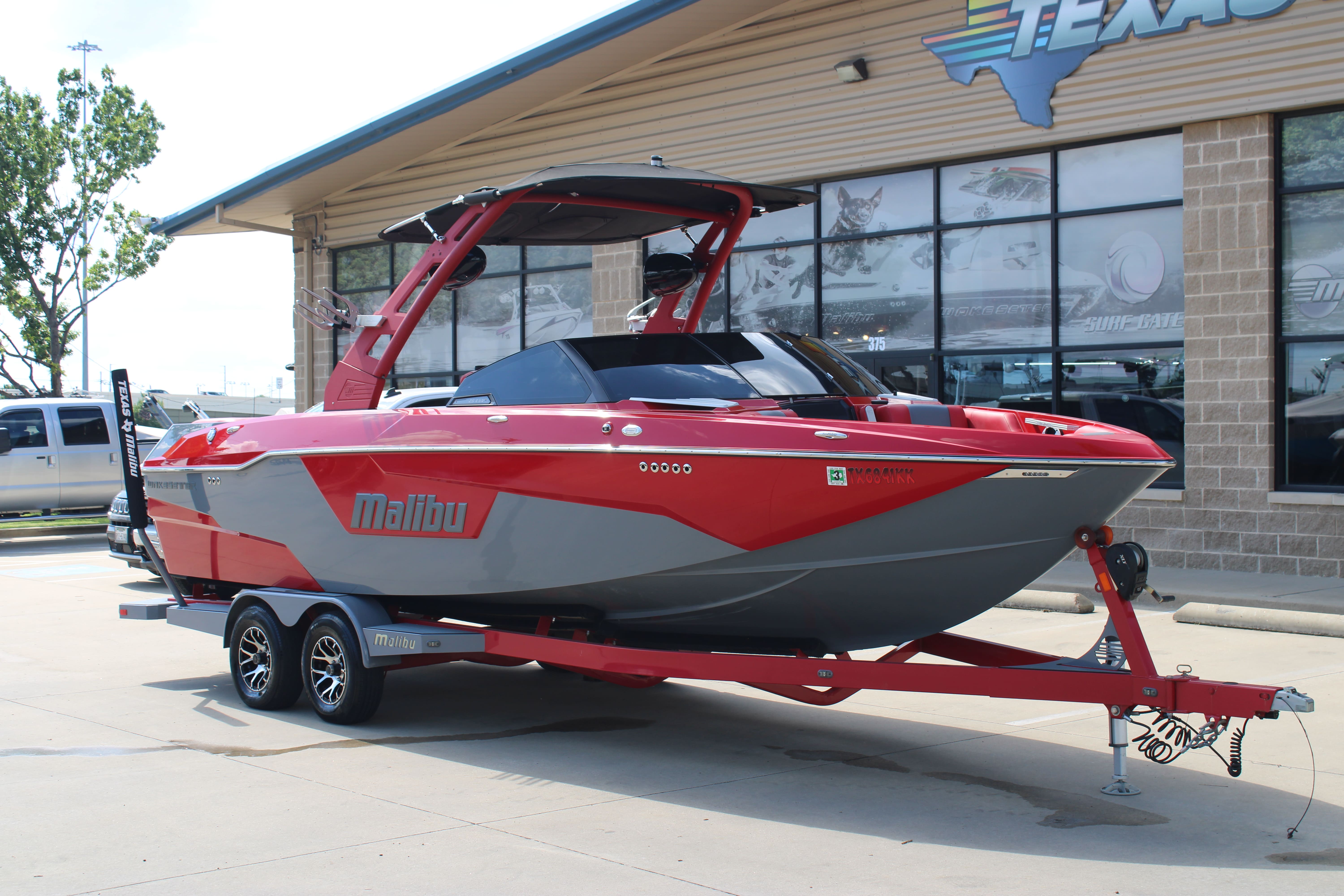 2020 Malibu 25 LSV