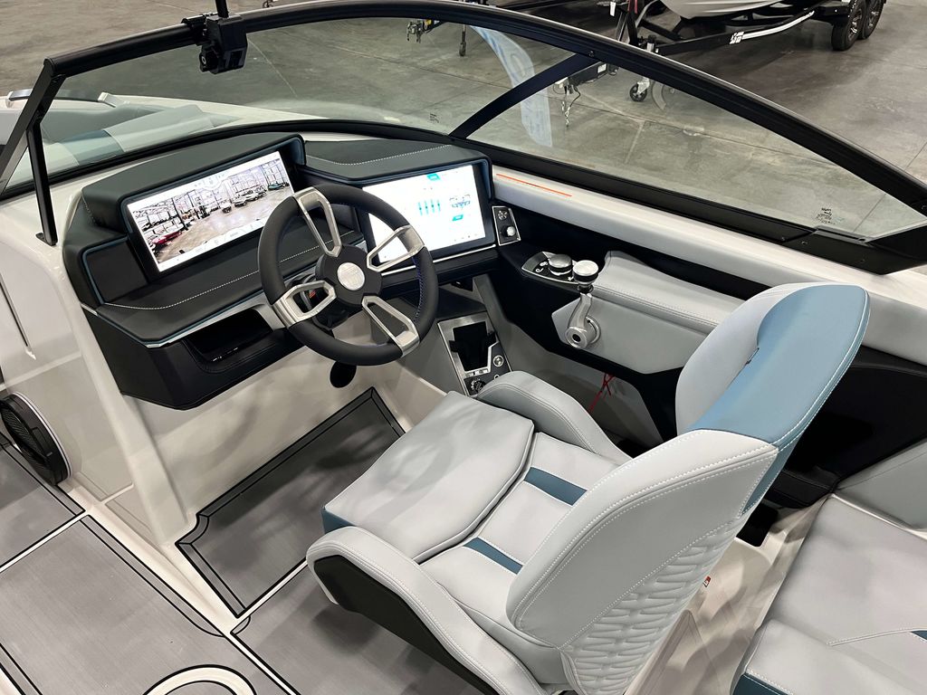 2025 MasterCraft X24
