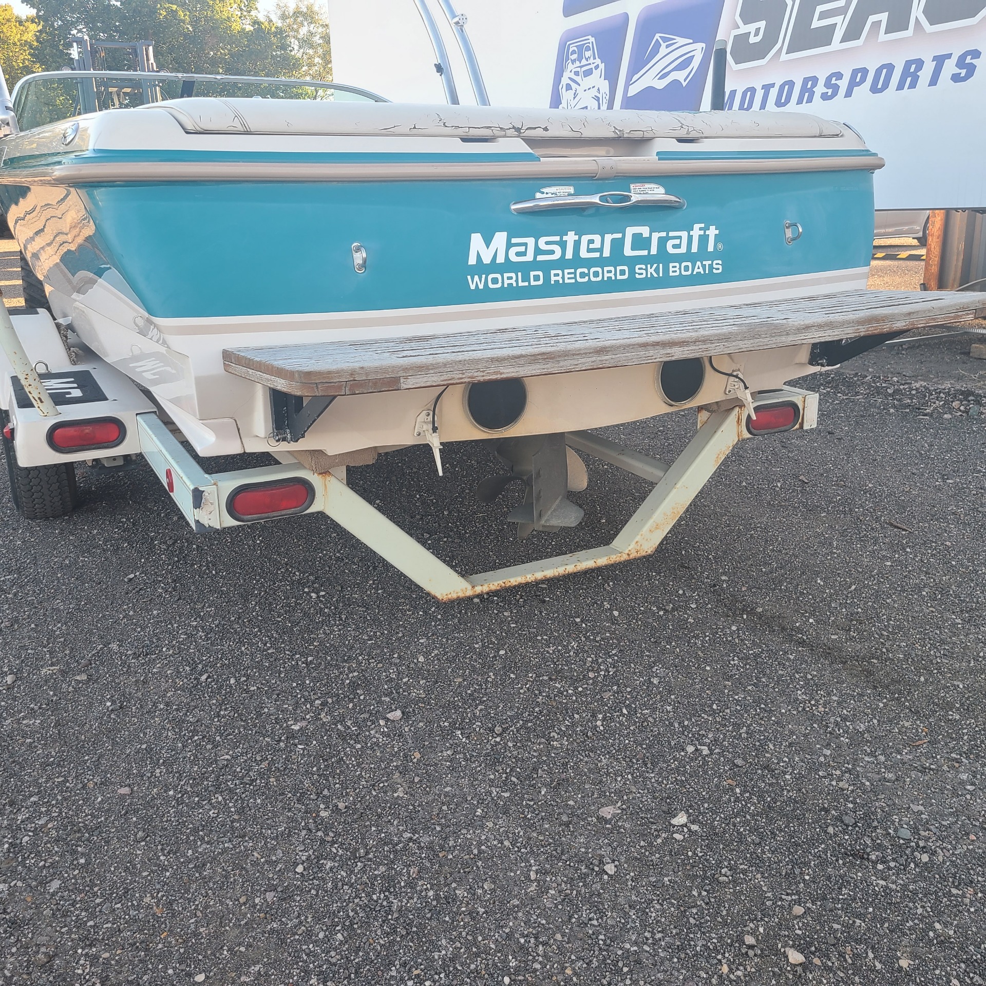 1999 Mastercraft boat