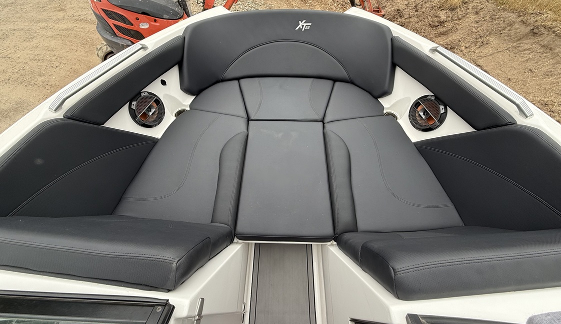 2021 Mastercraft XT22 w/ Trailer Icon