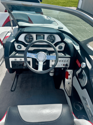 2015 MB Sports B52