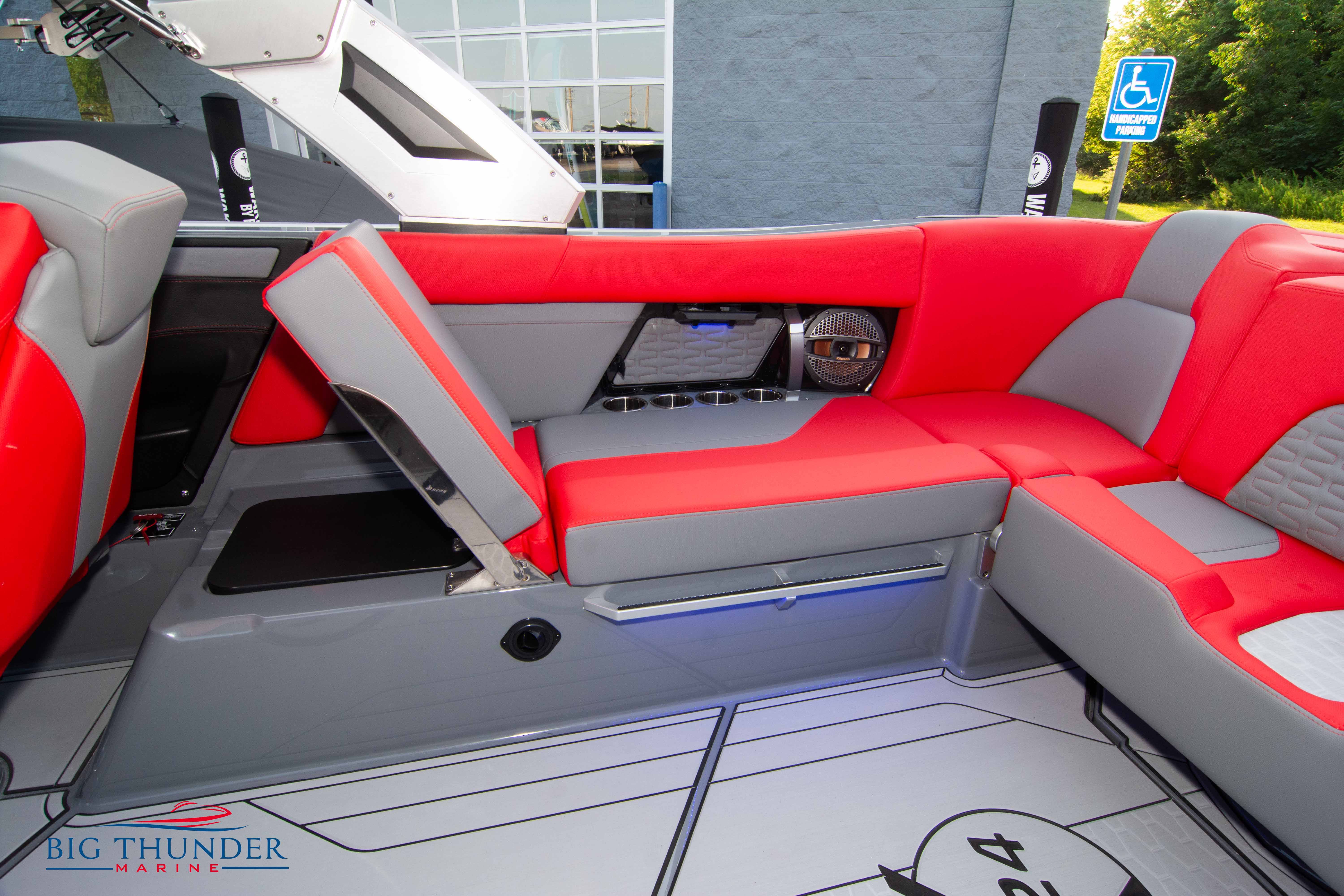 2023 Mastercraft X24