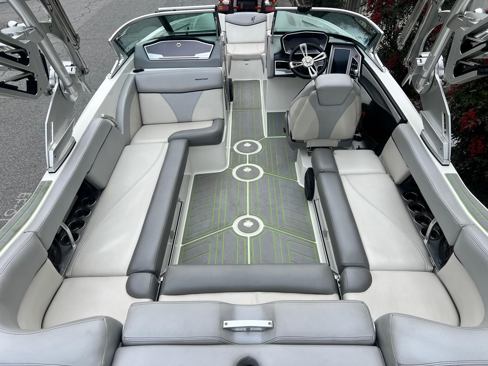 2018 MasterCraft X23