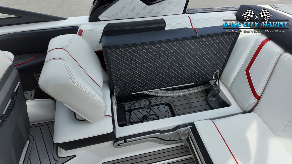 2016 Nautique G21