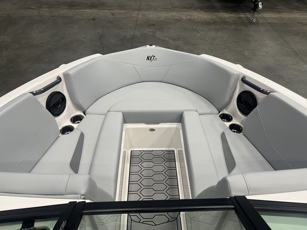 2025 MasterCraft NXT21