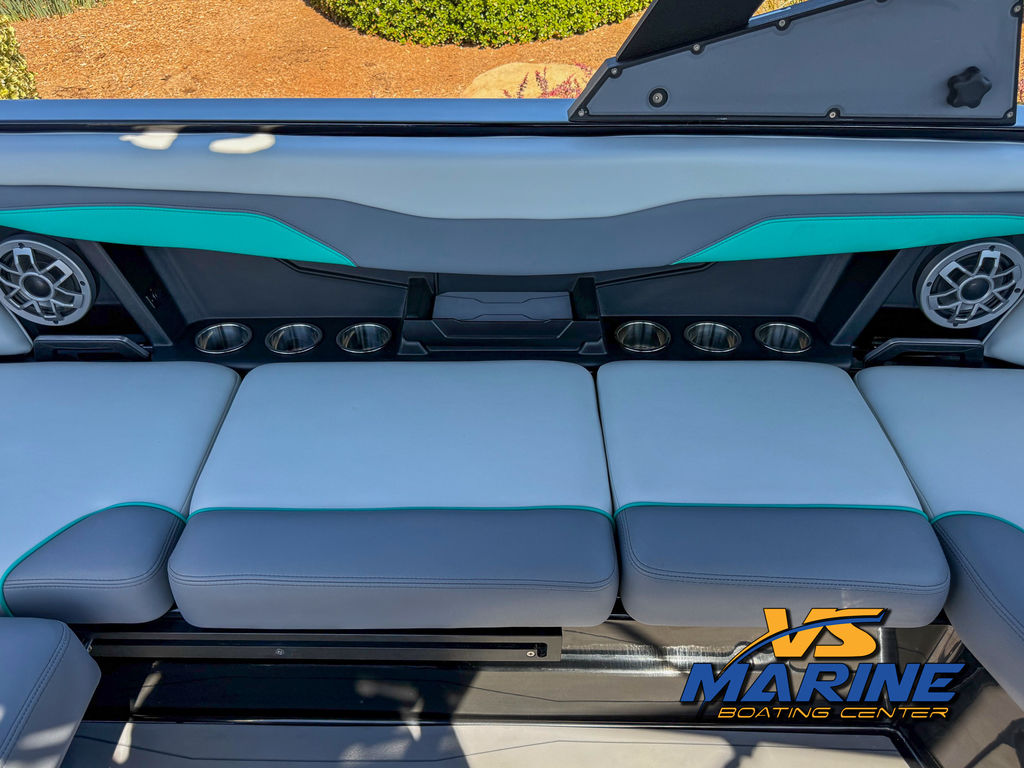 2023 Axis Wake Research T220