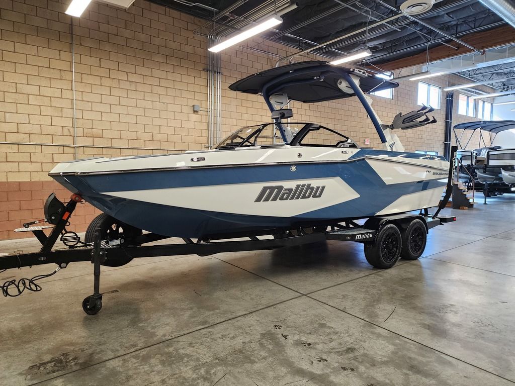 2025 Malibu Boats 23 MXZ
