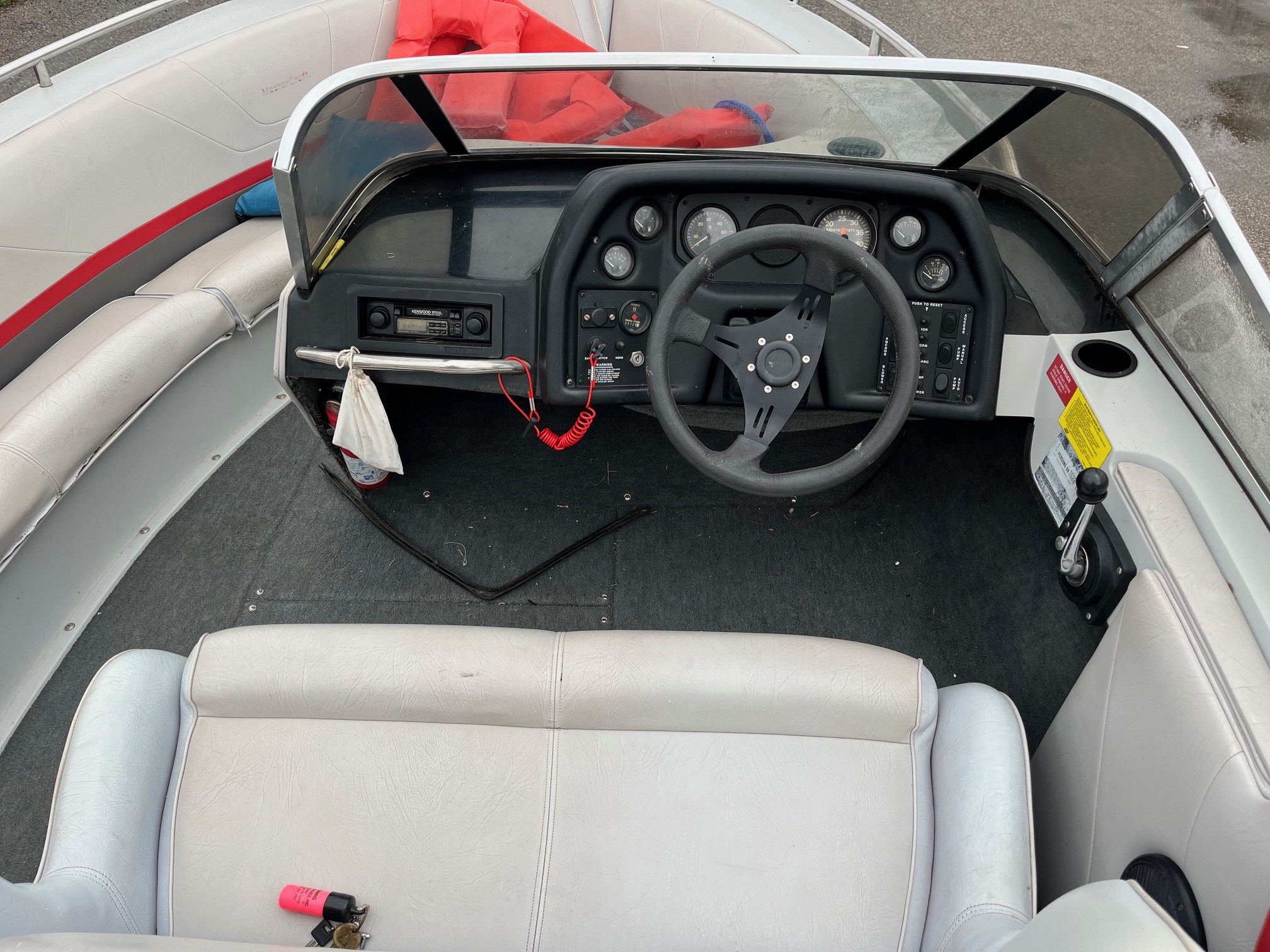 1991 Mastercraft Tri Star 220
