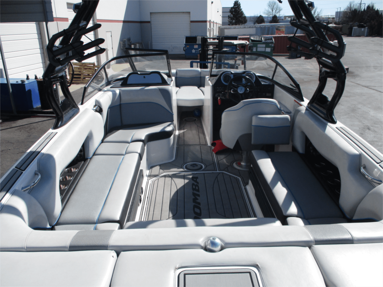 2018 MOOMBA MOJO