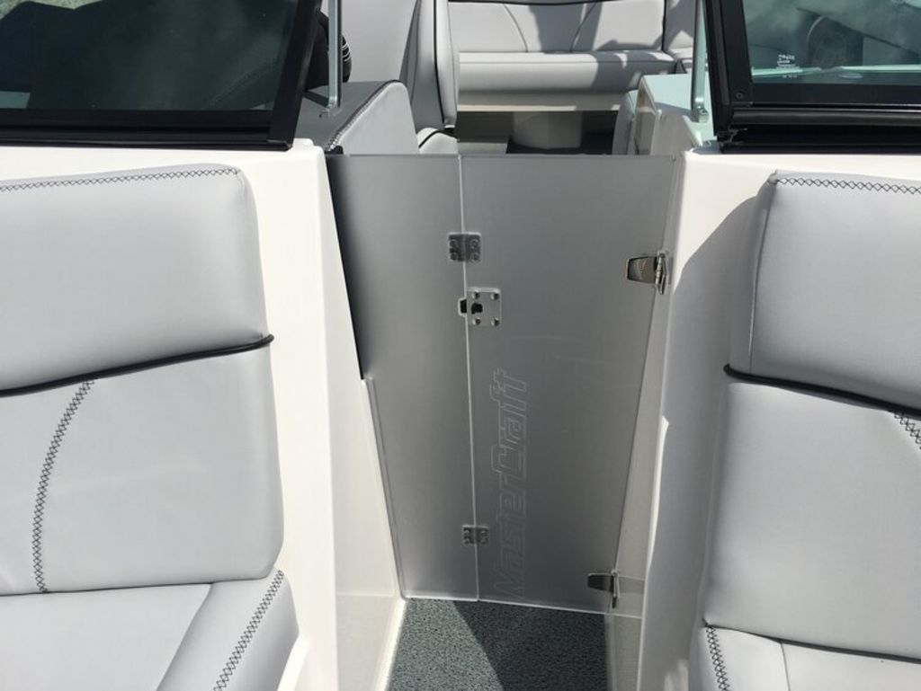 2020 MasterCraft XT21