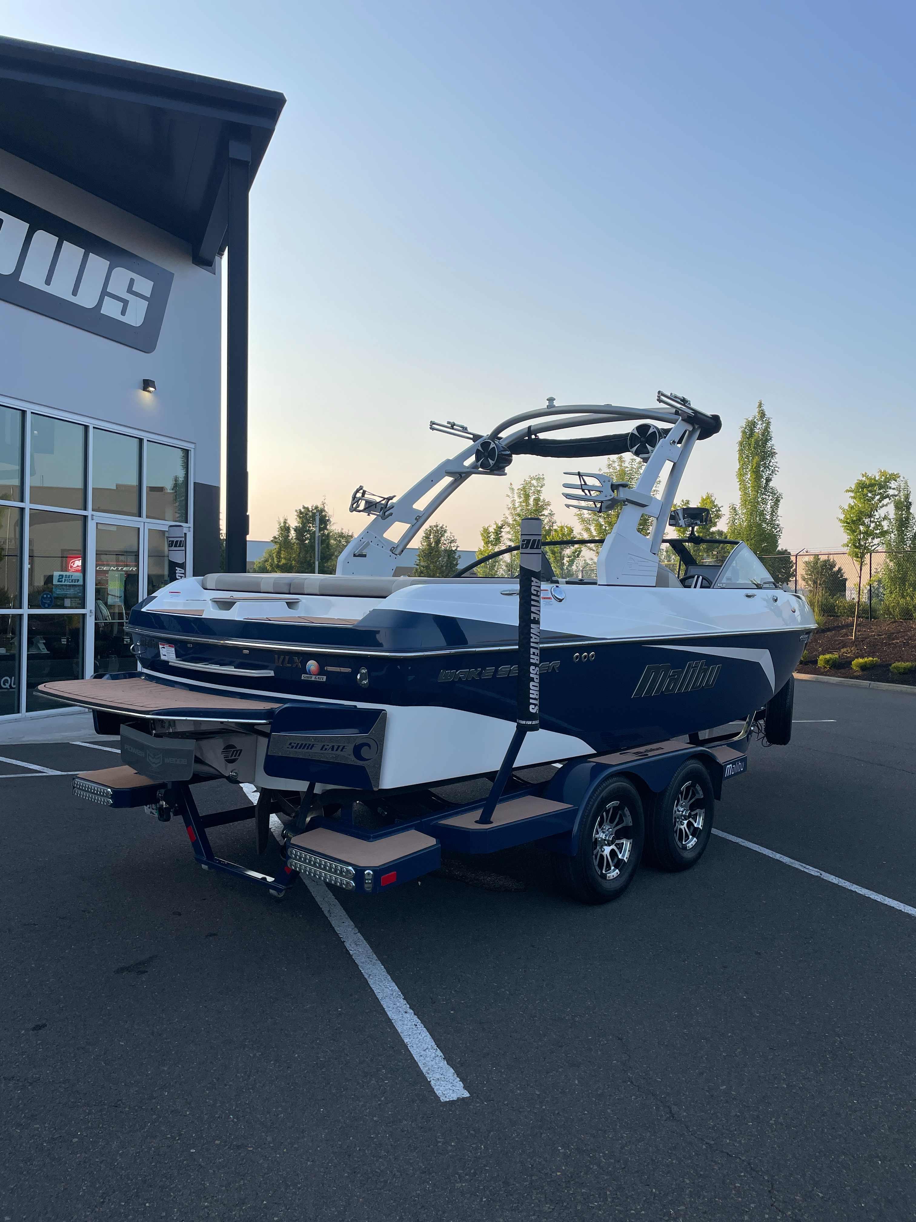 2017 Malibu Wakesetter VLX