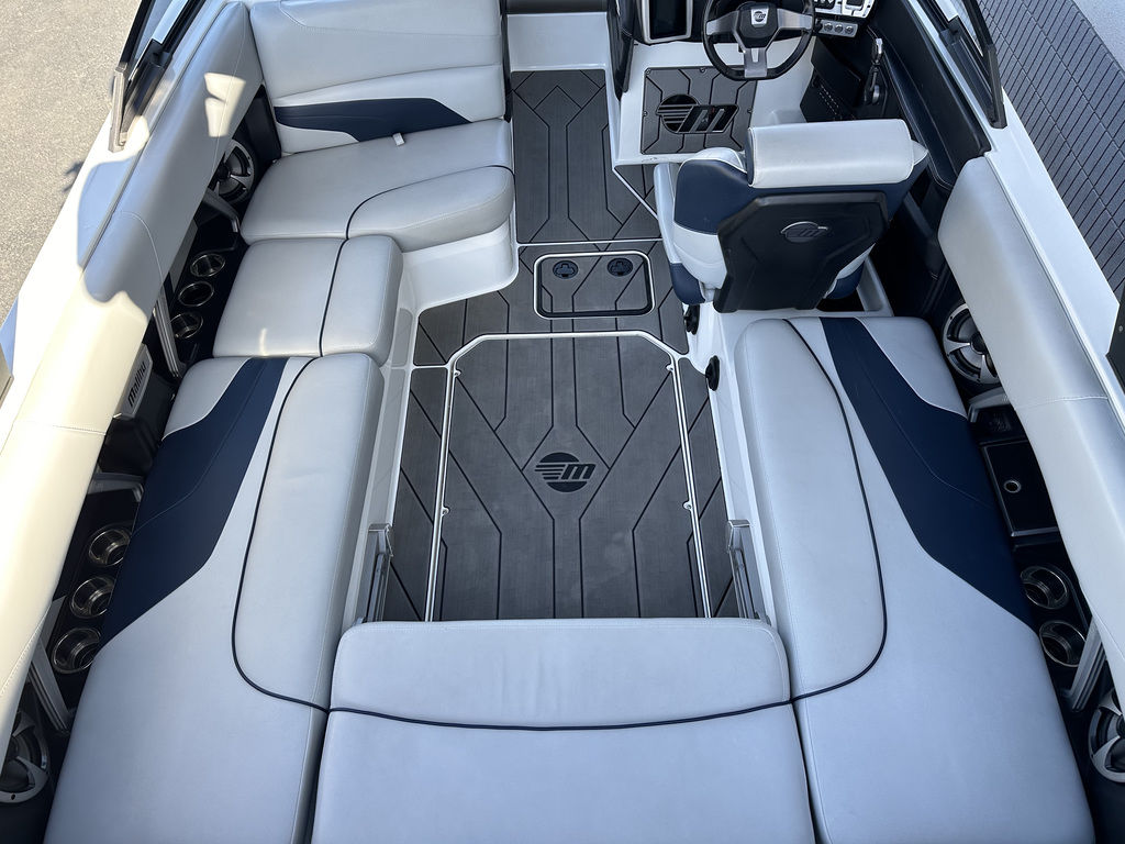 2020 Malibu Boats 22 MXZ