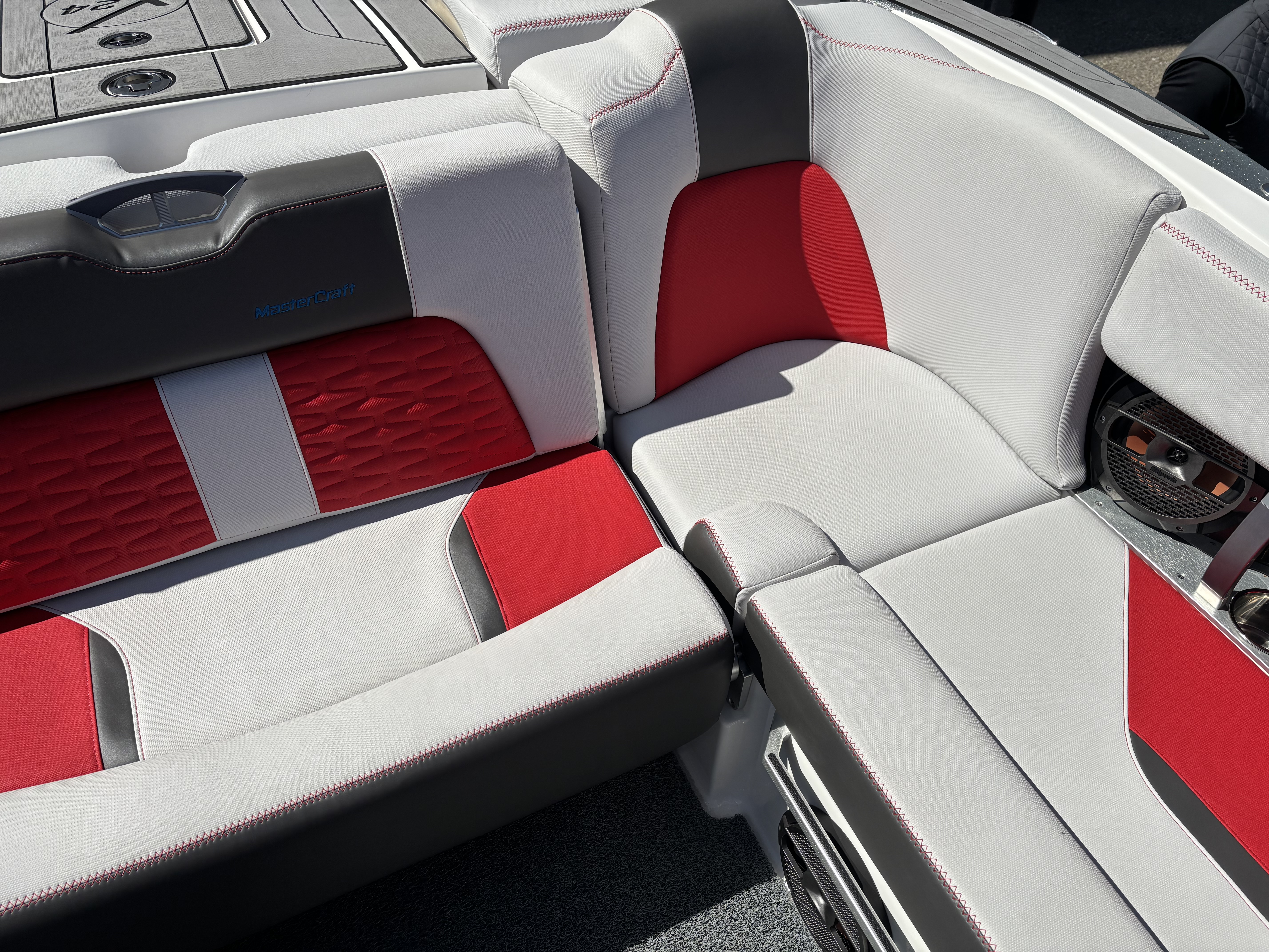 2020 MasterCraft X24