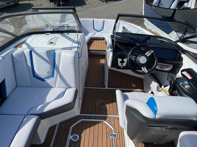 2017 Nautique G23