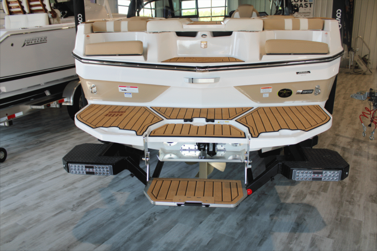 2023 MasterCraft XT20