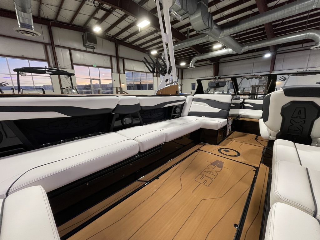 2025 Axis Wake Research T250