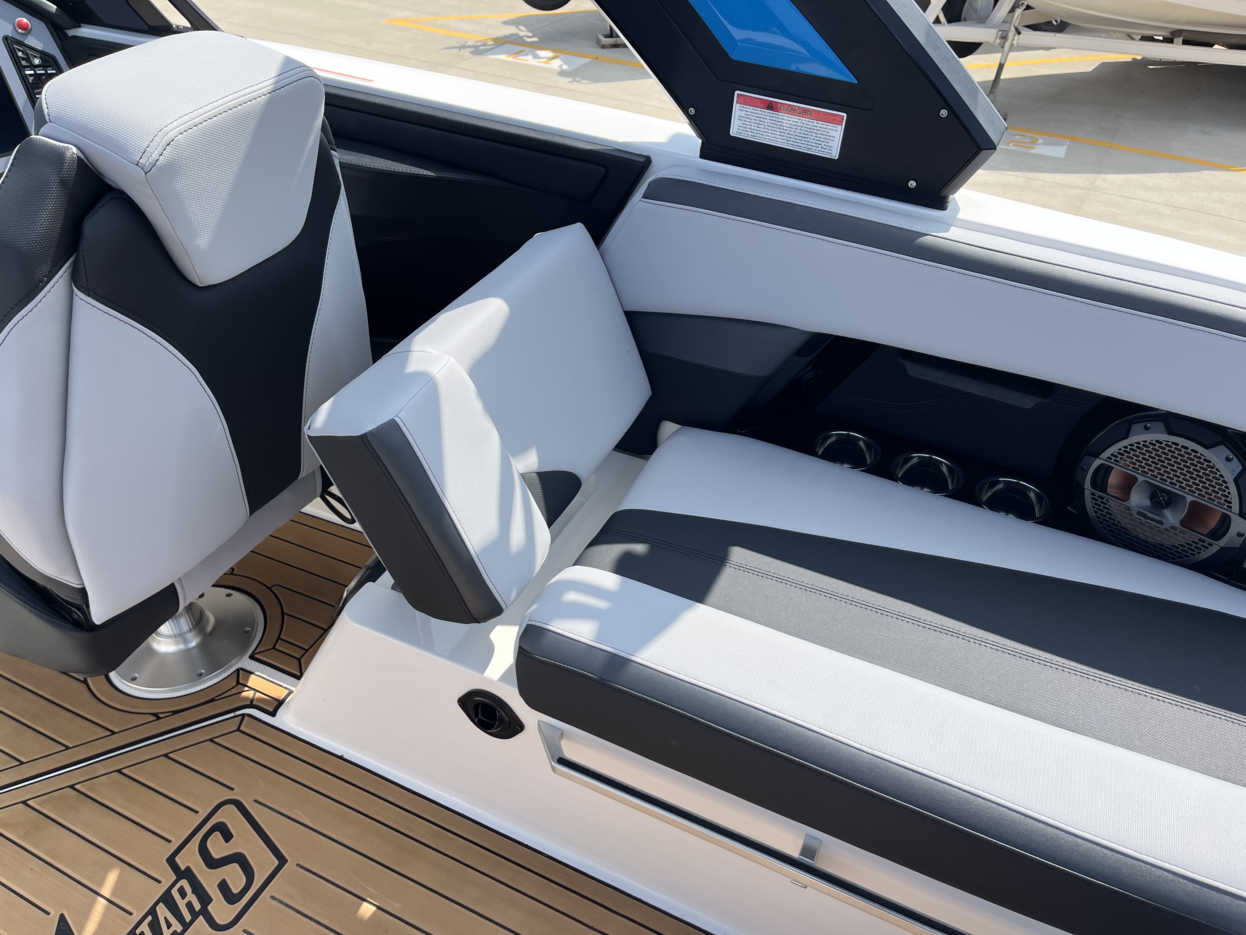 2022 MasterCraft XSTAR S
