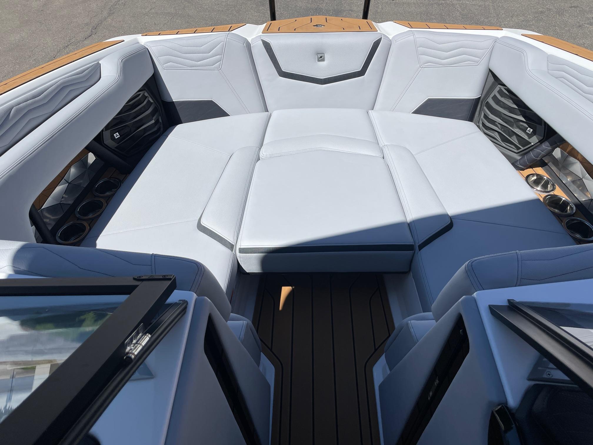 2025 NAUTIQUE G23 W/ZZ8S 630HP SUPERCHARGED