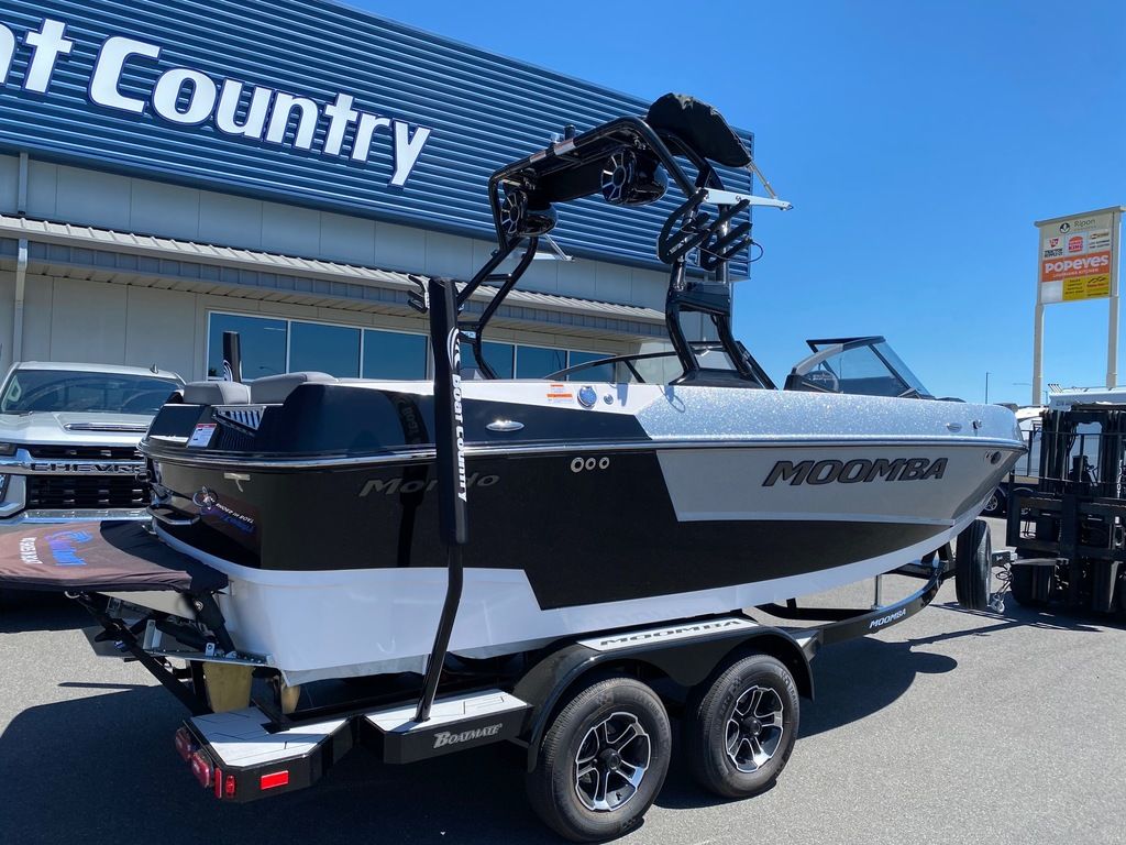 2024 moomba Mondo