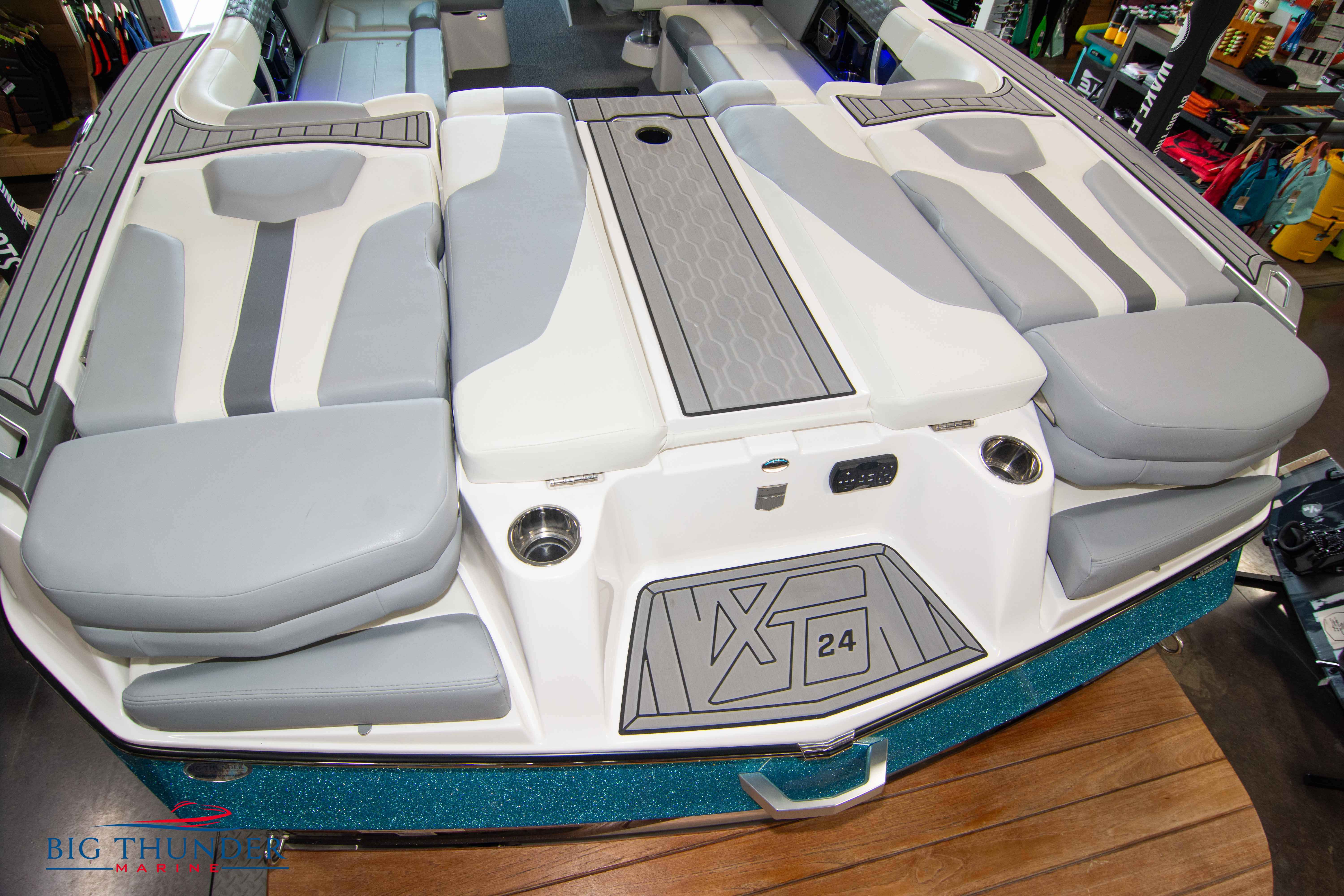 2022 Mastercraft XT24