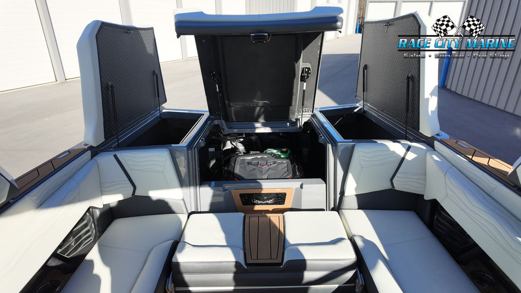 2025 Nautique G23