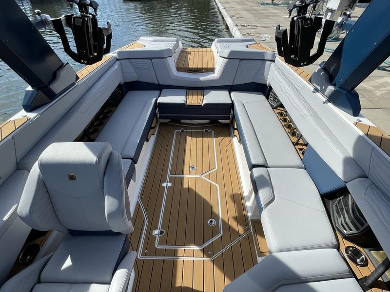 2025 Nautique G25