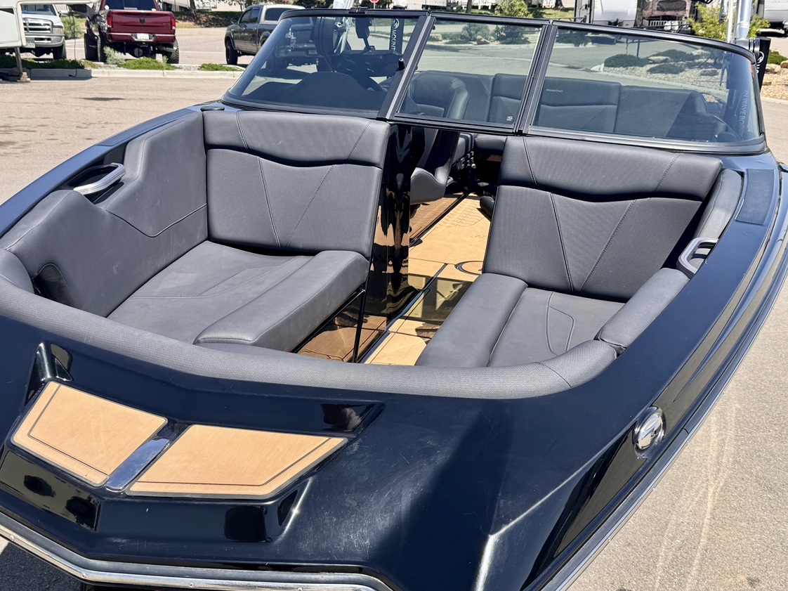 2022 MasterCraft NXT24 - Low Hours - Clean