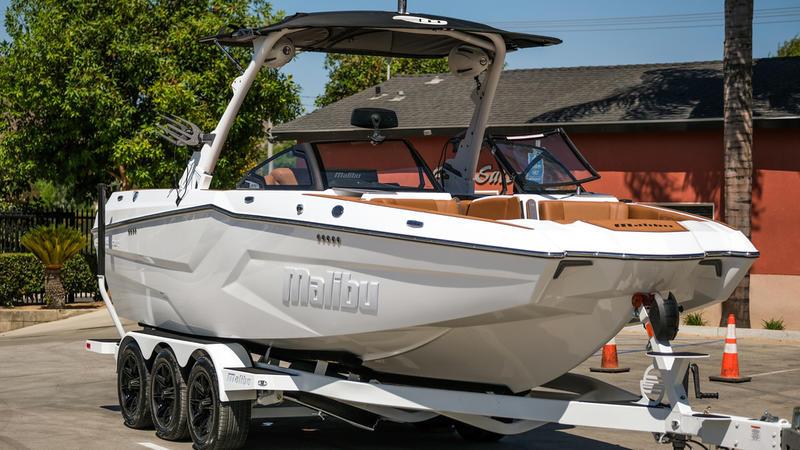 boat.Title