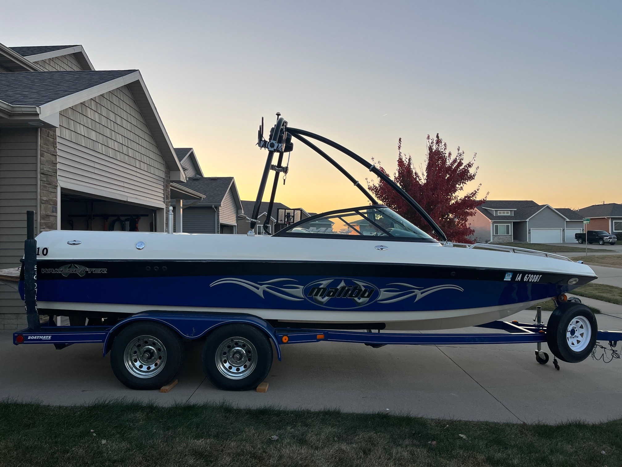 Malibu Wakesetter VLX 21' Wakeboard Boat