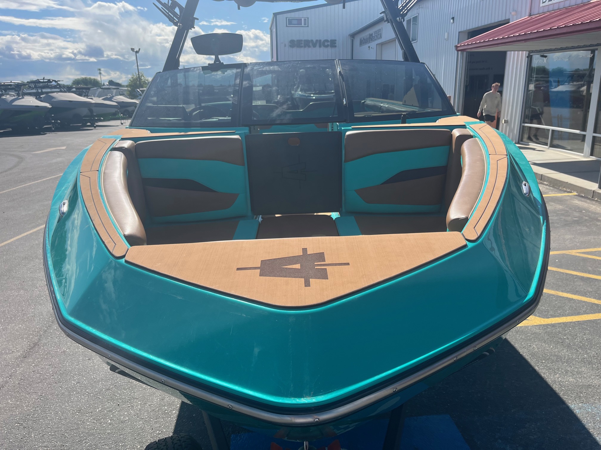 2023 Axis T250