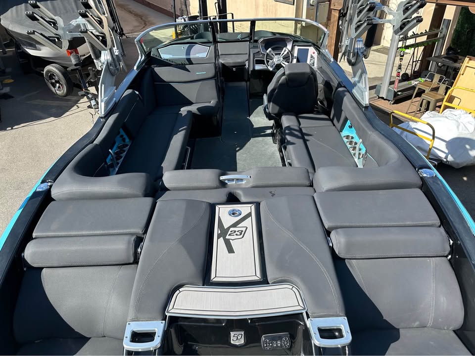 2018 MasterCraft X23